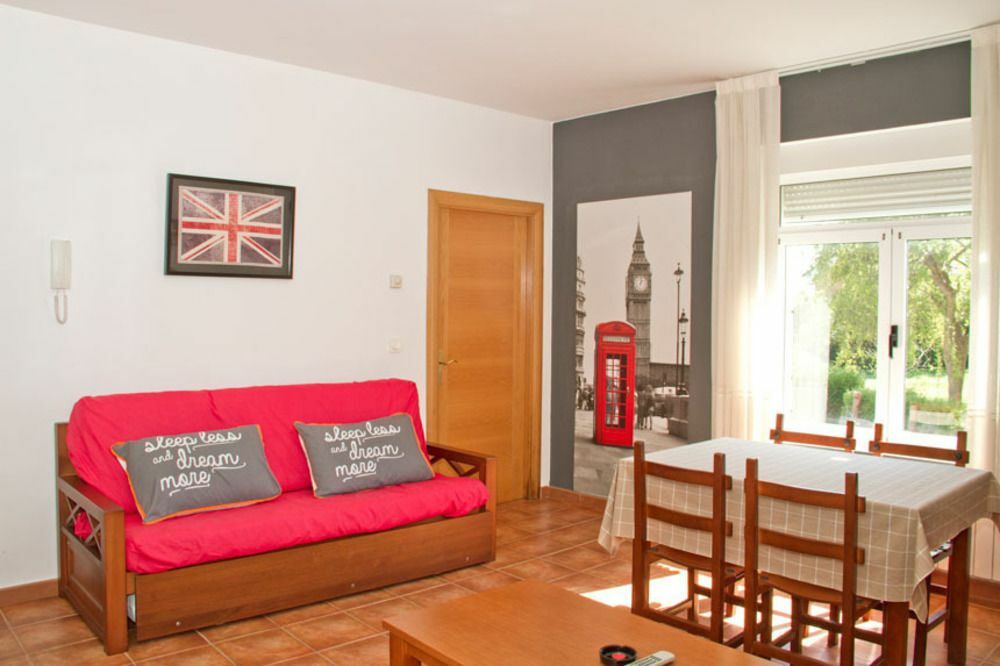 Apartamentos Mirapenas Gozon Exterior foto